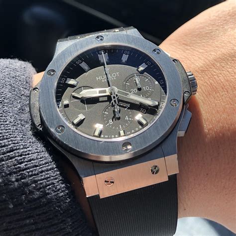 hublot big bang 44mm wristshoots|are hublot big bang automatic.